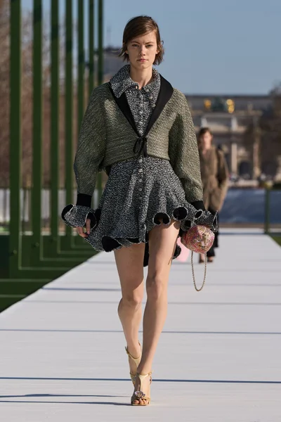 Look 44